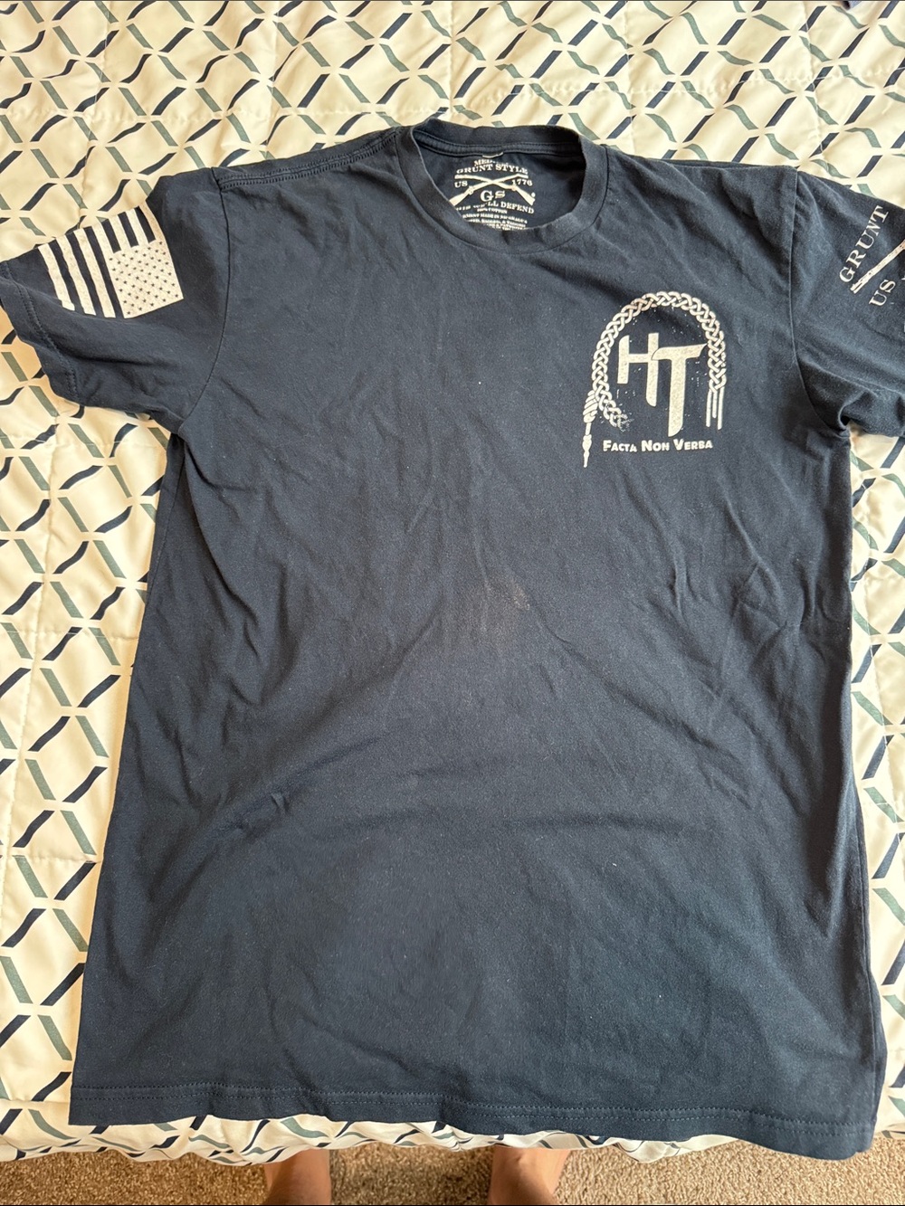 Grunt Style Navy Short-Sleeve Graphic Tee with White Logo